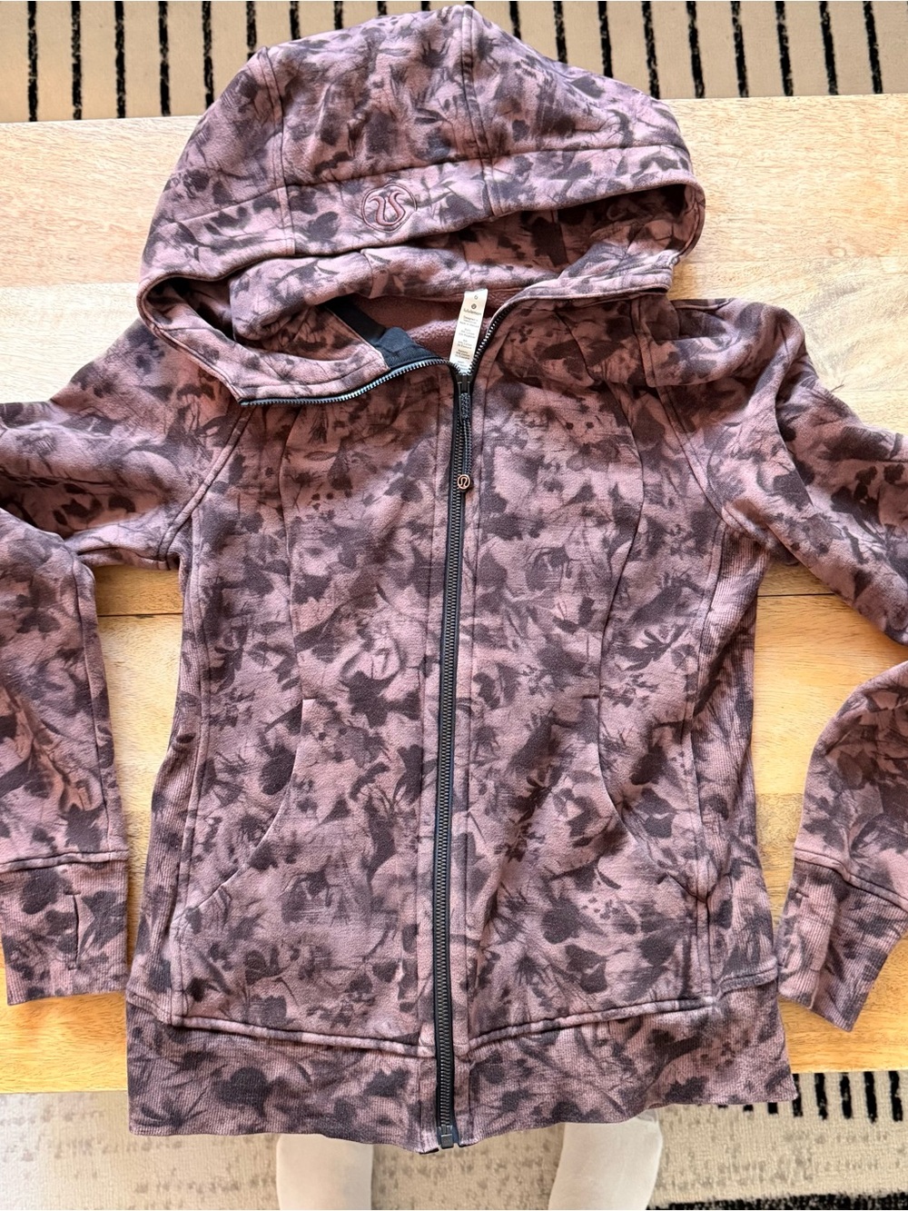 lululemon mini dusk floral antique bark black scuba hoodie